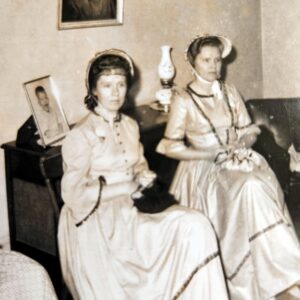 mary  odom Gallery